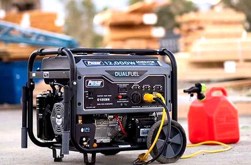 generator with a gas tank
